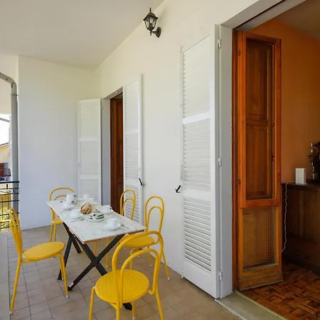 4 Bedroom Lovely In * Montefelcino
