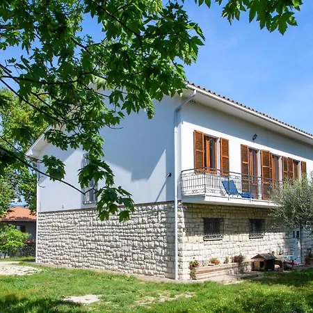 4 Bedroom Lovely In *